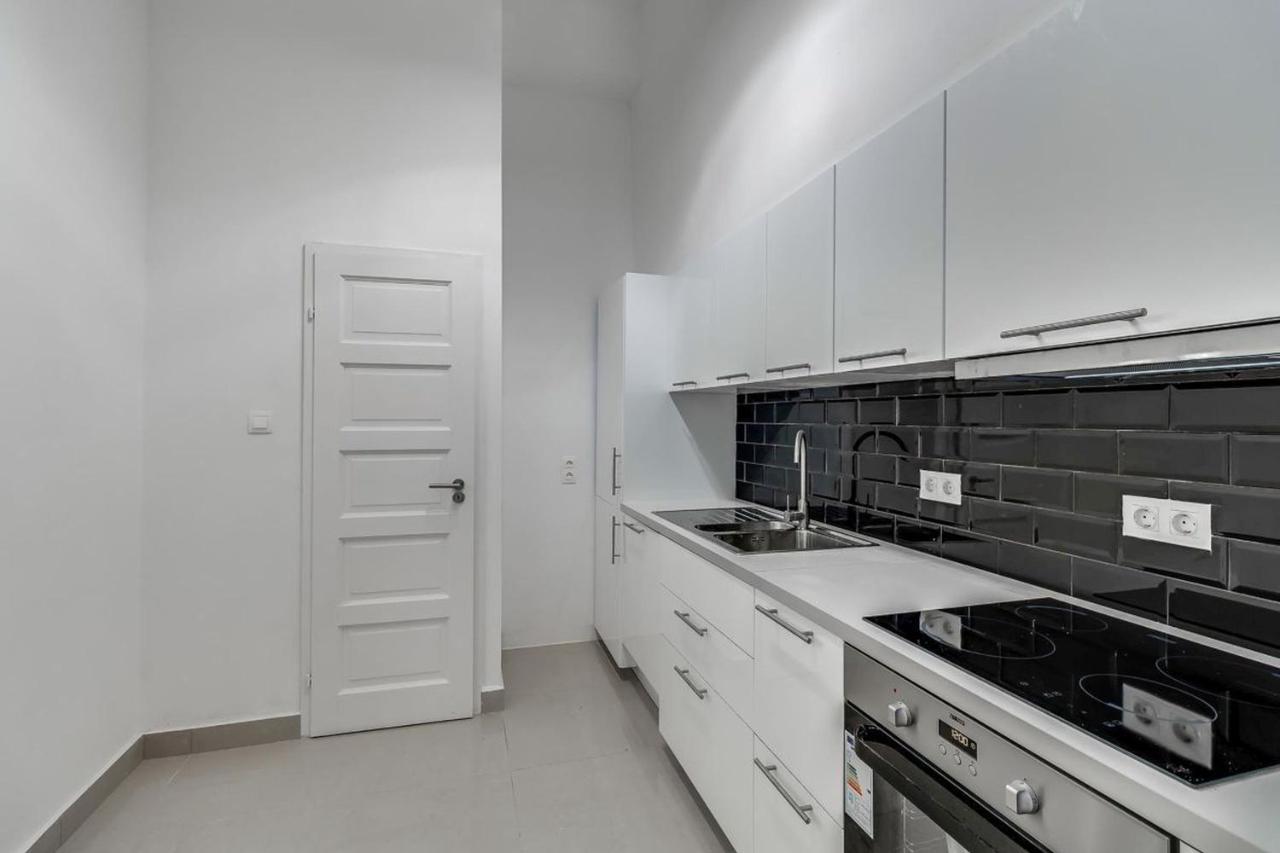 Pelicanstay At 5Th District Budapest Exteriör bild